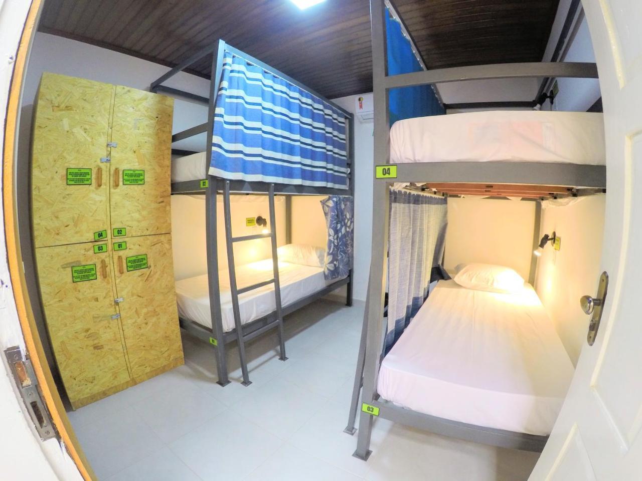Hostel Da Milla Президенти-Фигейреду Экстерьер фото
