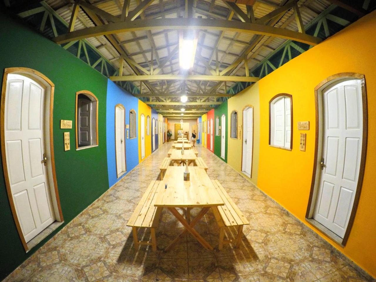 Hostel Da Milla Президенти-Фигейреду Экстерьер фото