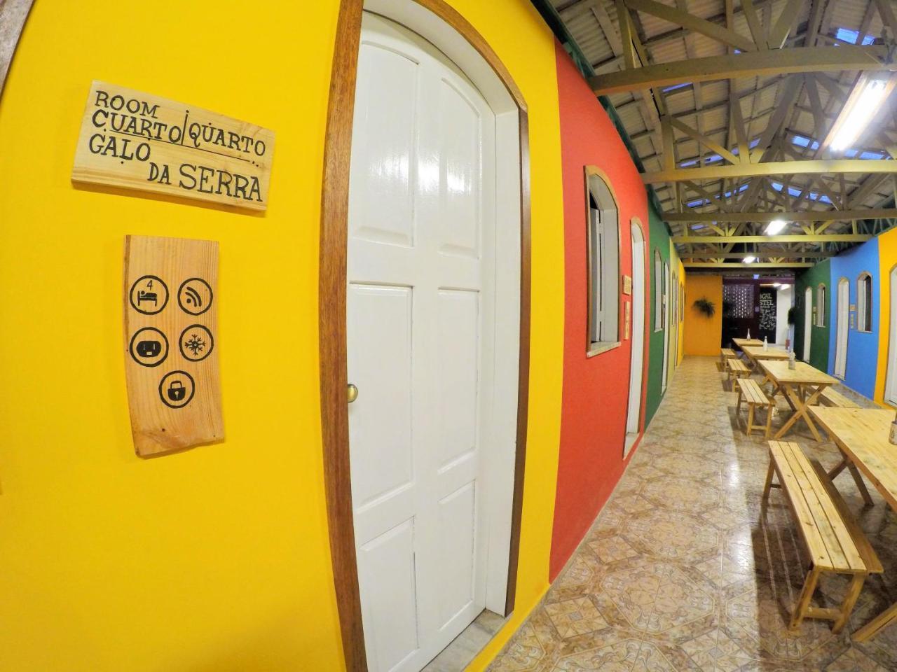 Hostel Da Milla Президенти-Фигейреду Экстерьер фото